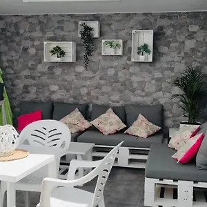 Yale Apartamento Tías